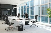 Modernes Bürodesign – offene Räume liegen im Trend (Foto: AdobeStock - 210620329 Victor zastol'skiy)